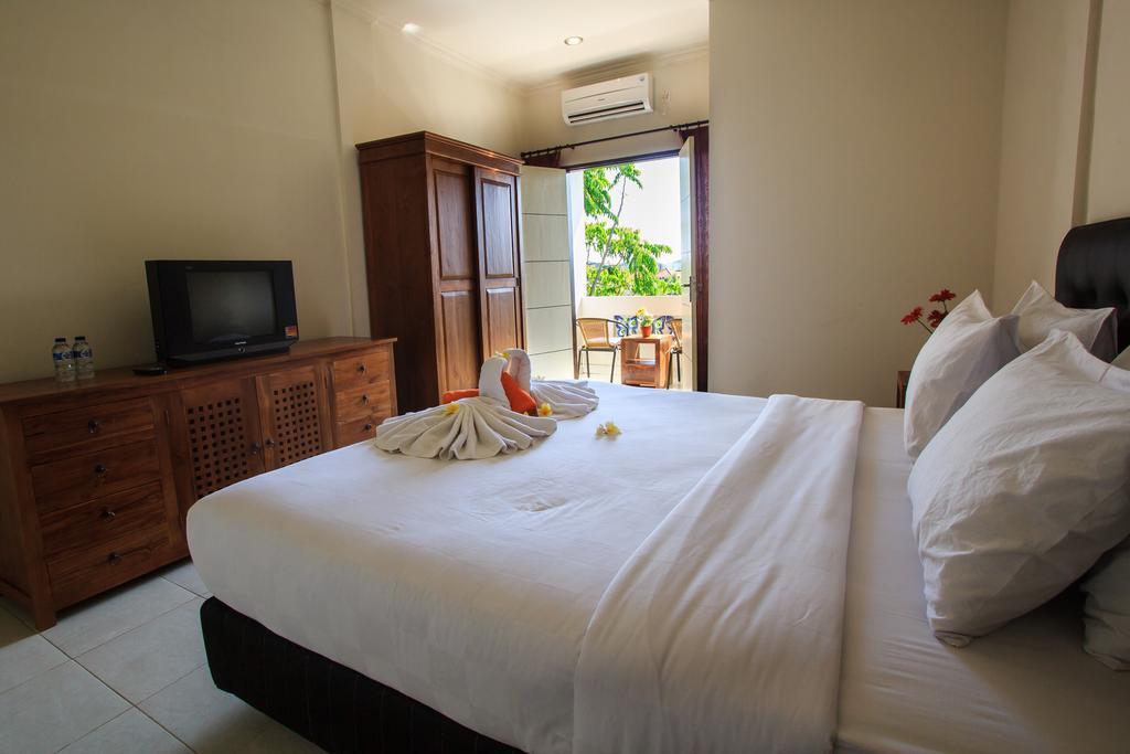 Ivanka Airport Inn Kuta Lombok Exterior foto