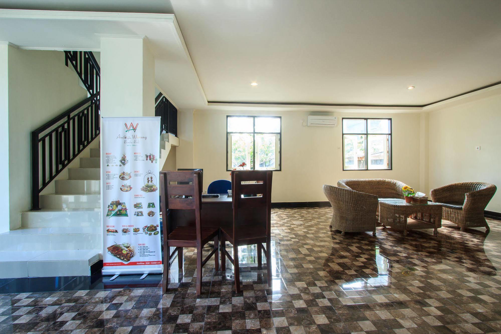 Ivanka Airport Inn Kuta Lombok Exterior foto